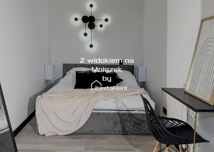 Z Widokiem Na Mniszek By Libertarent